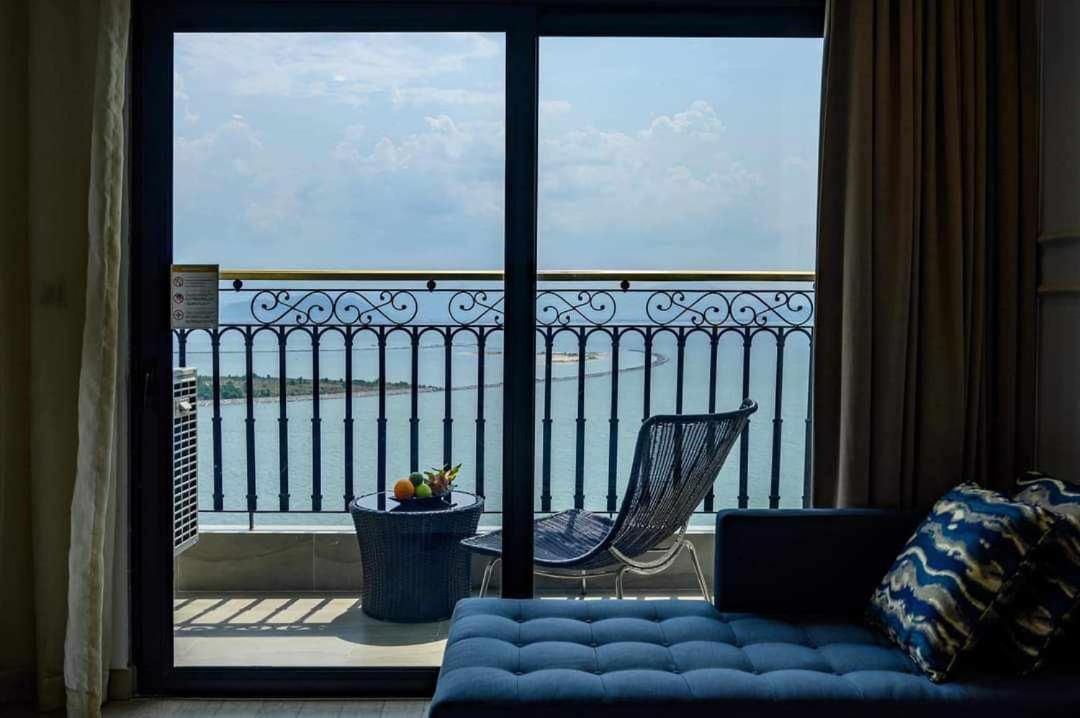Golden Apartment With Sea View Da Nang Exterior foto