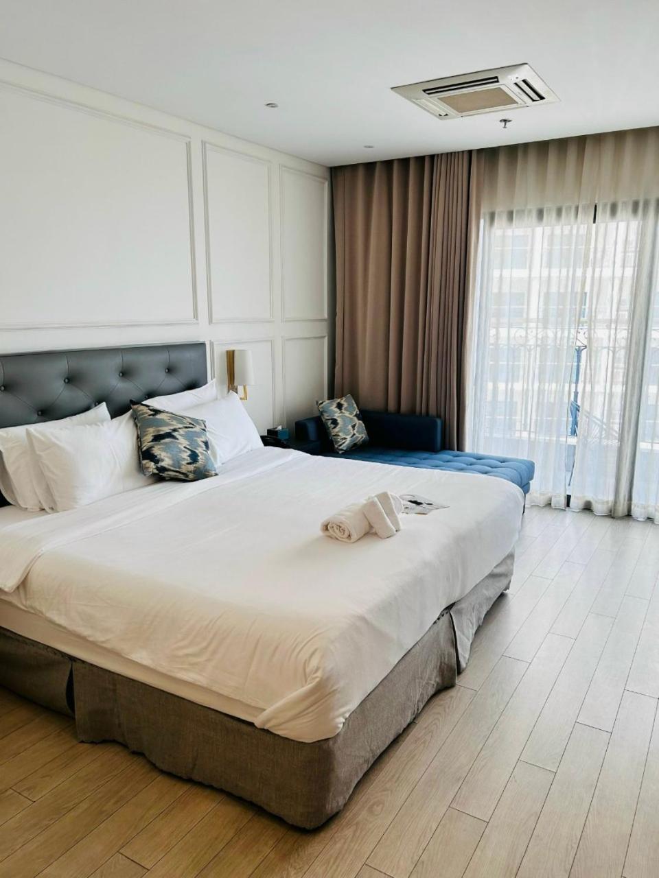 Golden Apartment With Sea View Da Nang Exterior foto