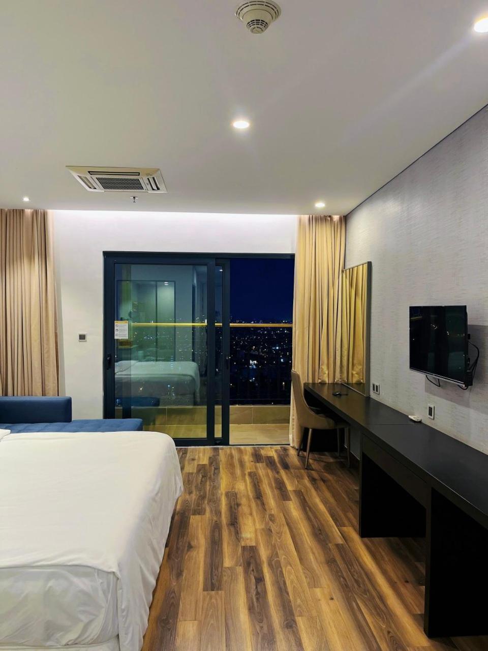 Golden Apartment With Sea View Da Nang Exterior foto